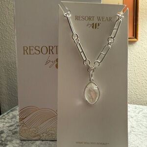 Bomb Party Resort Wear "The Isla Maven Necklace" | NWT